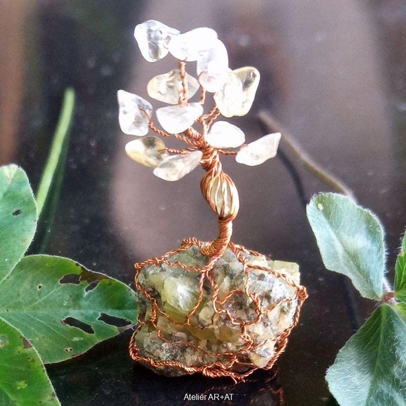 Úsvit Olivínu - podporující Stromeček Štěstí