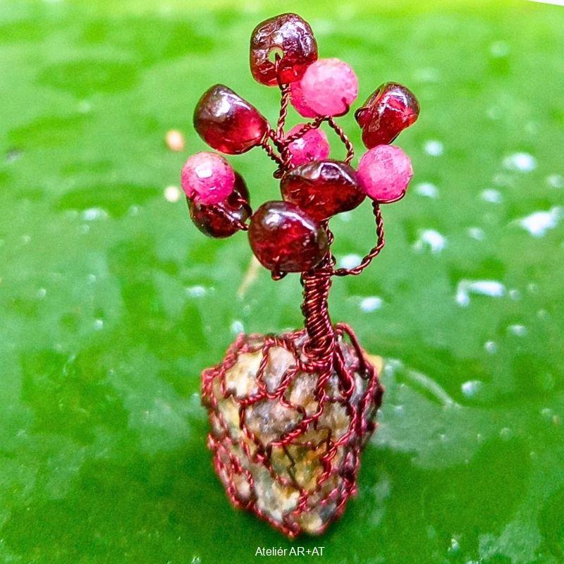 Rudý Olivín - vášnivý Stromeček Štěstí