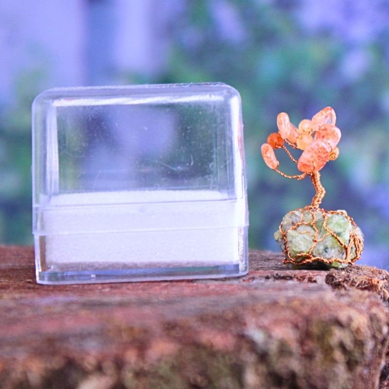 Ručně drátovaný Stromeček Štěstí jménem Ohnivý Olivín v cestovním balení