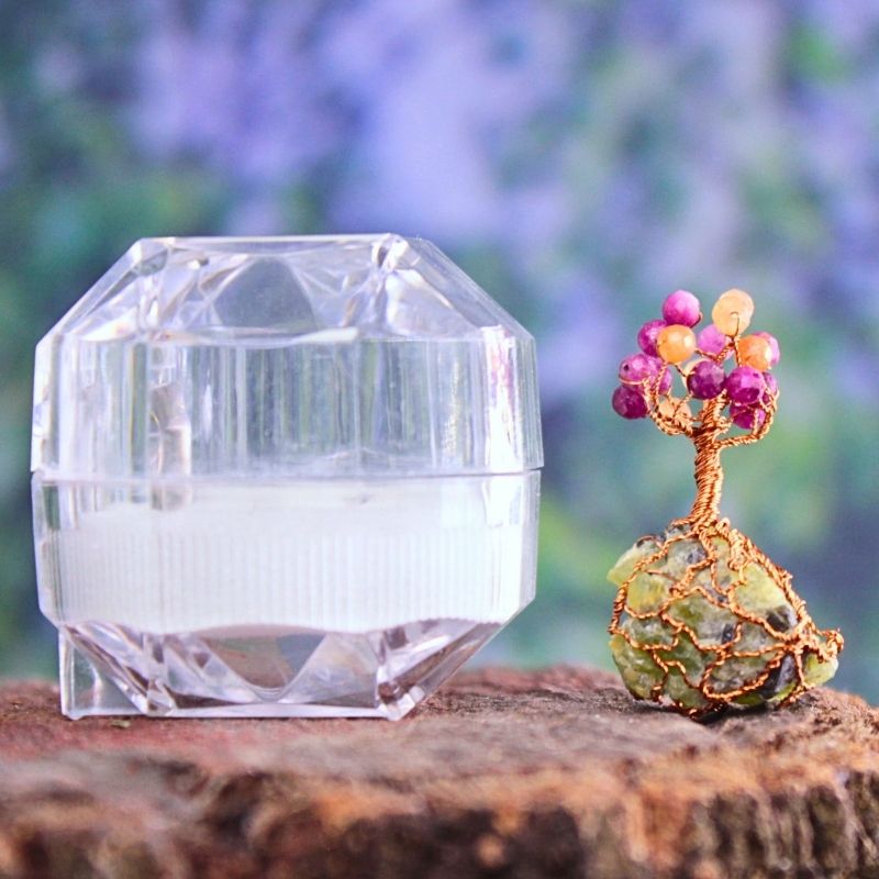 Stromeček Štěstí jménem Podzim Olivínu připraven na cesty