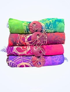 Batikovaný sarong se symboly jin-jang